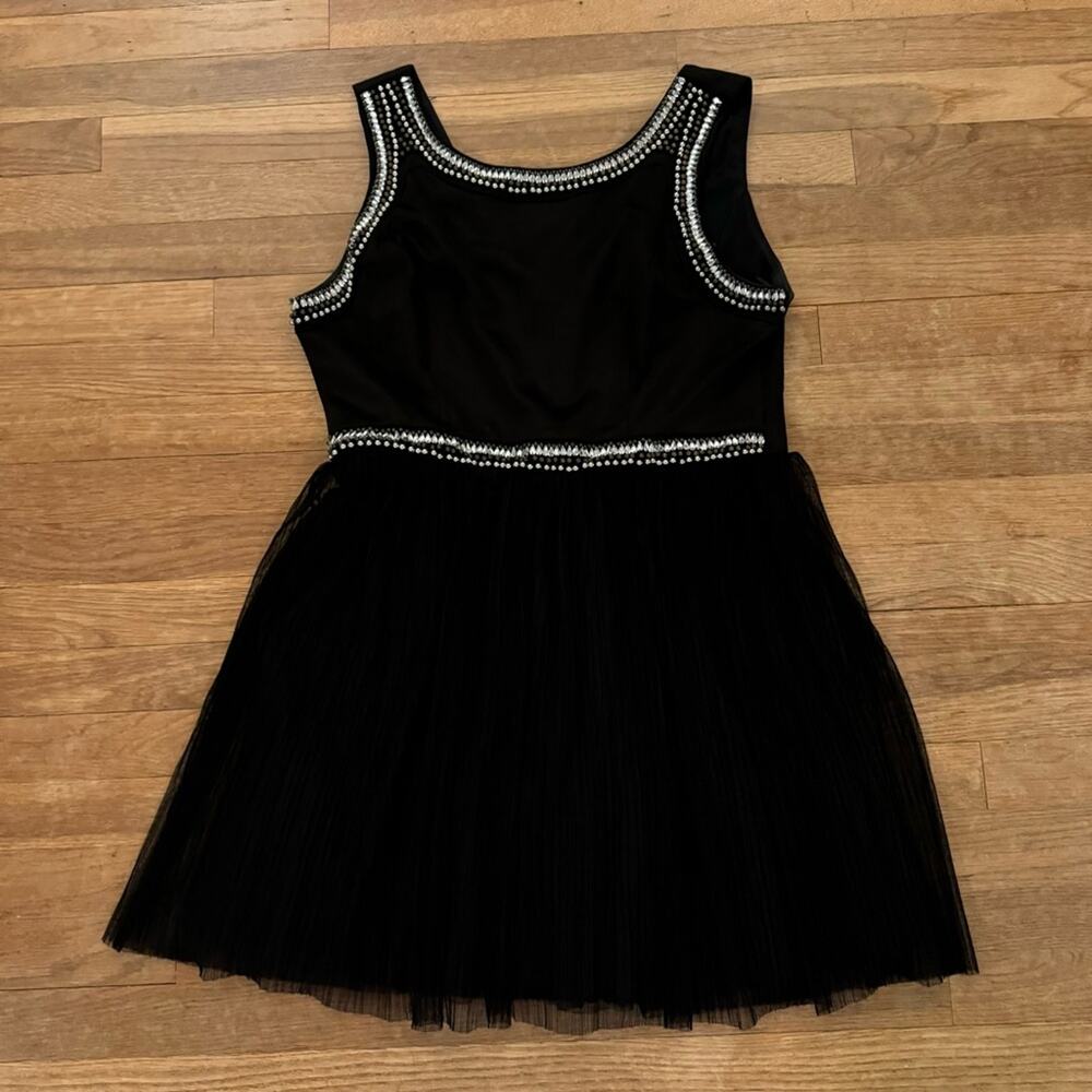 Love Reign black sleeveless embellished pleated mini dress juniors size 15
b29